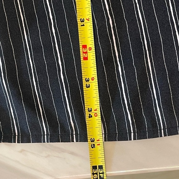 BCBGMAXAZRIA Black White Stripe Half Zip Shift Dress M 34” - Picture 6 of 8
